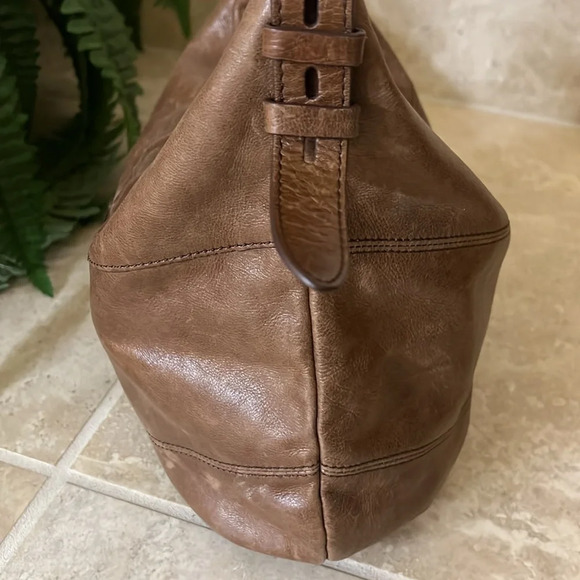 Hobo International Distressed Shoulder Bag - Picture 16 of 16